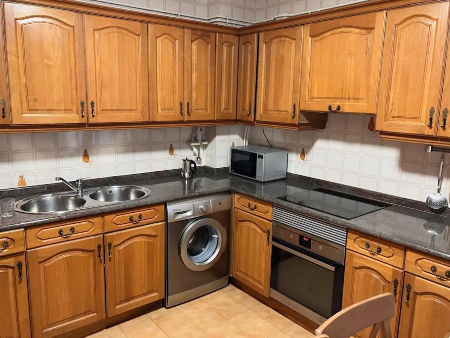 Duplex 122M2, 4 Dormitorios, 2 Banos Completos, Wifi 1Gb ムンダカ エクステリア 写真
