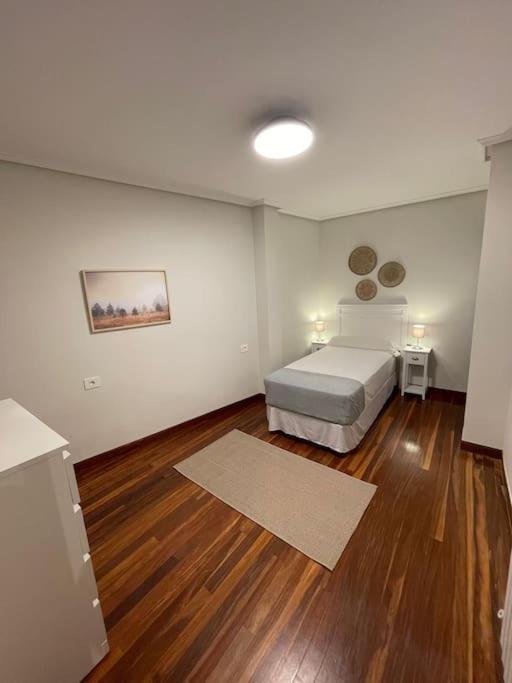 Duplex 122M2, 4 Dormitorios, 2 Banos Completos, Wifi 1Gb ムンダカ エクステリア 写真