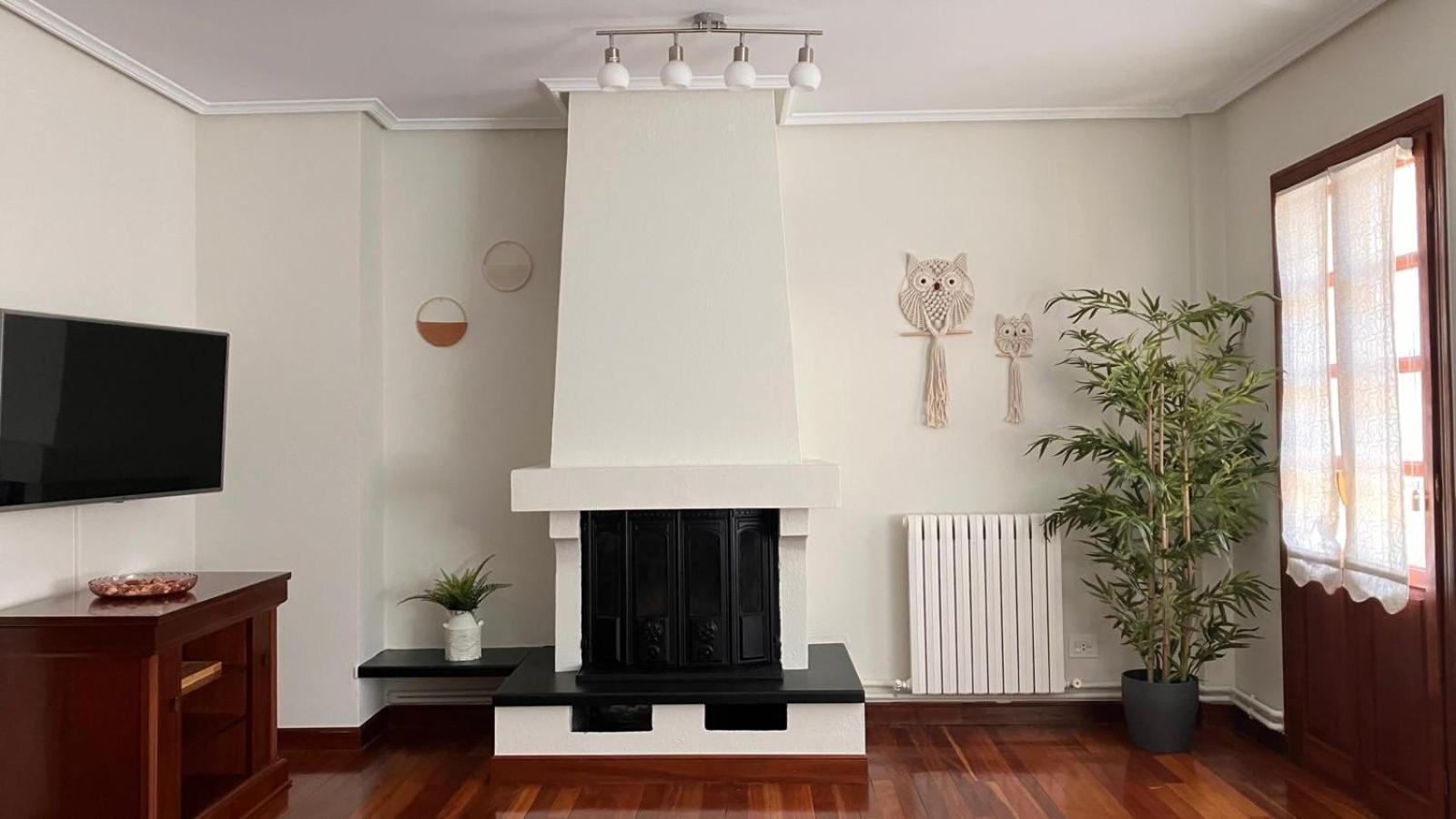 Duplex 122M2, 4 Dormitorios, 2 Banos Completos, Wifi 1Gb ムンダカ エクステリア 写真