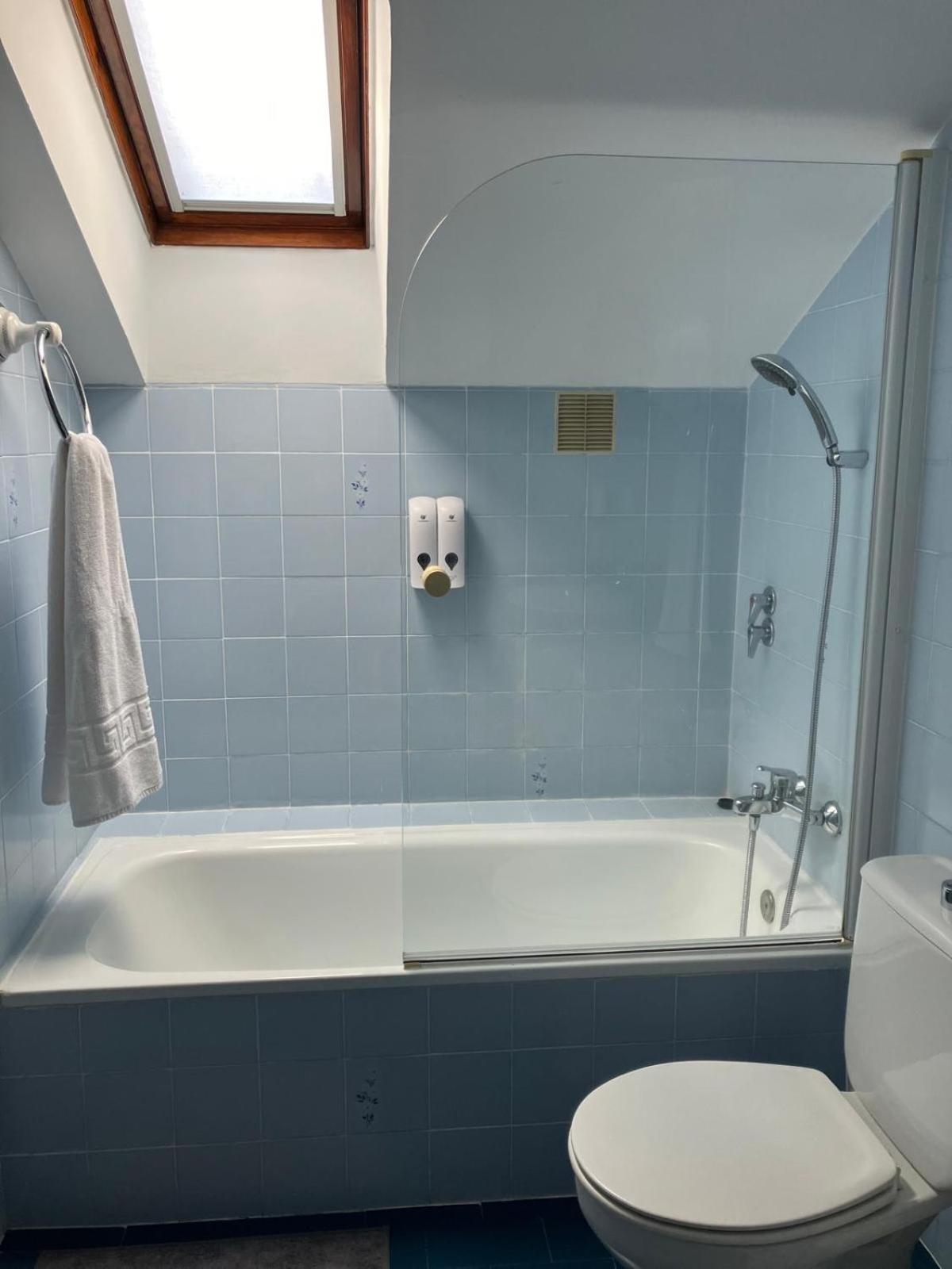 Duplex 122M2, 4 Dormitorios, 2 Banos Completos, Wifi 1Gb ムンダカ エクステリア 写真